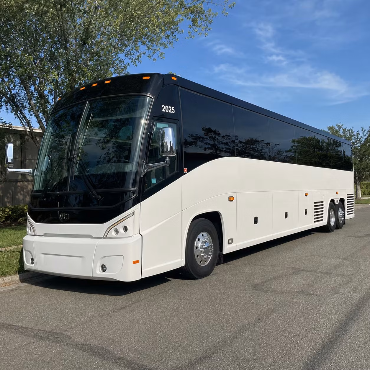 federal agency employee shuttle runs through the woodbridge corridor
