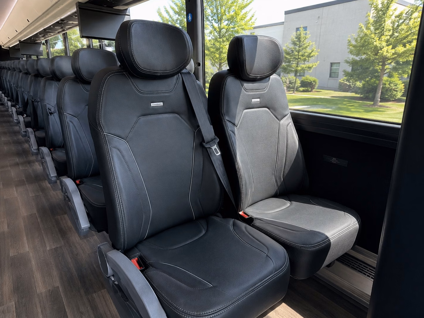 newark devils and prudential center group shuttles from woodbridge
